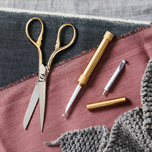 Crafty moms’ crochet set
