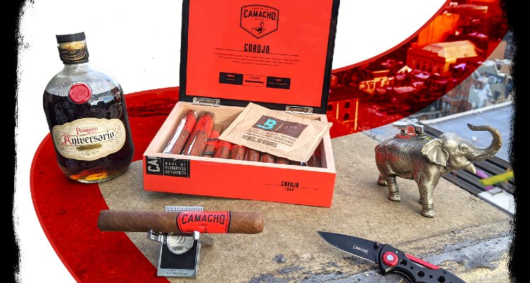 luxury hamper with Beverage and Cigar