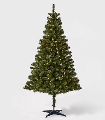 Wondershop™ Alberta spruce tree